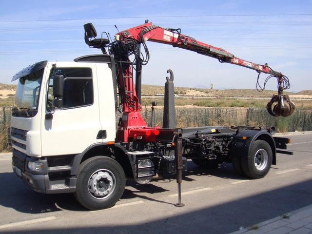 Alquiler de Camión Grúa (Truck crane) / Grúa Automática 18 tons .  en Pamplona, Navarra, España